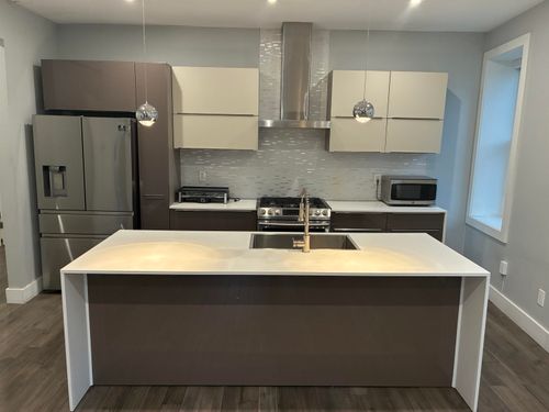 3-100 Oak St, Weehawken, NJ, 07086-5610 | Card Image