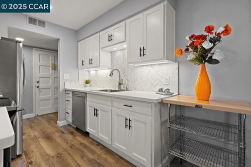 apt-29-825 Oak Grove Rd, Concord, CA, 94518-3570 | Card Image