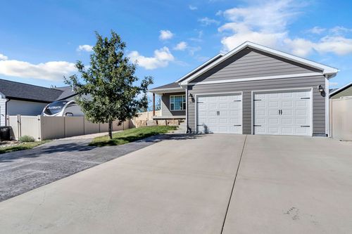 3073 W Copper Ridge Loop, Billings, MT, 59106-2669 | Card Image