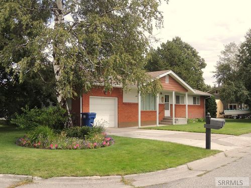 595 Bechler St, Saint Anthony, ID, 83445-1119 | Card Image