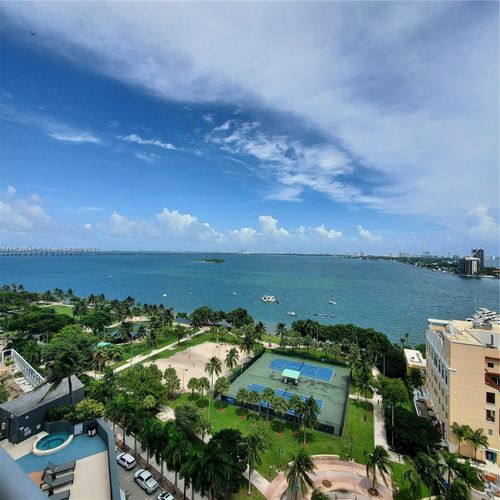 apt-1702-1750 N Bayshore Dr, Miami, FL, 33132-3206 | Card Image
