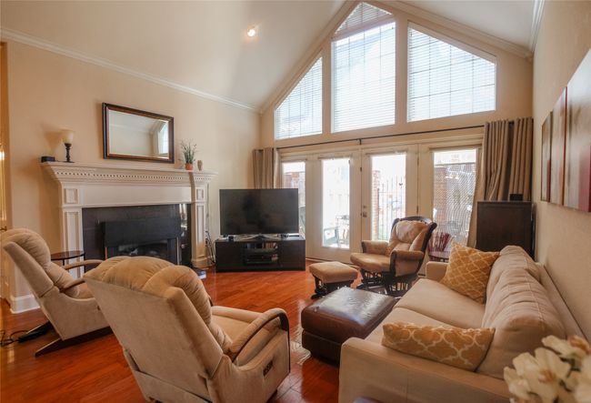 7120 Holly Square Ct, House other with 3 bedrooms, 2 bathrooms and null parking in Tyler TX | Image 5