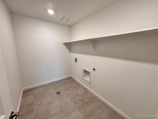 18328 Prince Hill Cir, House other with 4 bedrooms, 3 bathrooms and 2 parking in Parker CO | Image 15