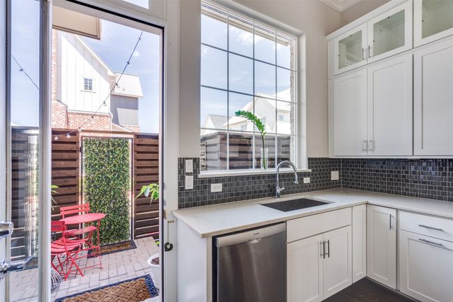 1729 G Ave, House other with 3 bedrooms, 3 bathrooms and null parking in Plano TX | Image 19