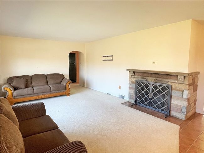 376 Chapel Rd, House other with 3 bedrooms, 1 bathrooms and 2 parking in Aliquippa PA | Image 6