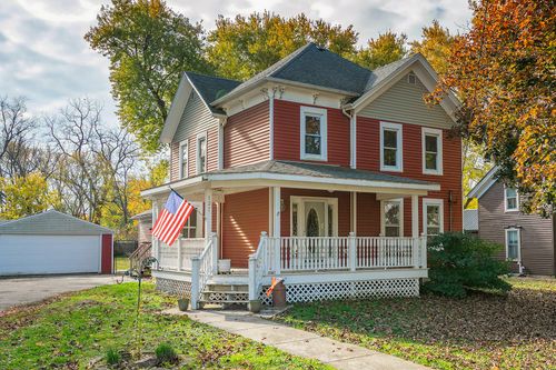 127 Pleasant St, Sharon, WI, 53585-9685 | Card Image