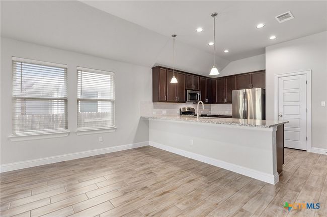 232 Gaida Loop, House other with 3 bedrooms, 2 bathrooms and null parking in Georgetown TX | Image 7