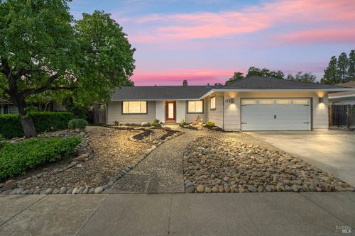 172 Salinas Dr, Vacaville, CA, 95688-2444 | Card Image