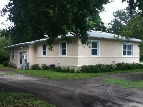 486 Oak St, New Smyrna Beach, FL, 32168-8130 | Card Image