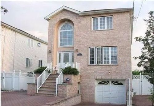 57 Churchill Ave, Staten Island, NY, 10309-1921 | Card Image