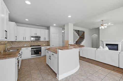 850 Branch Xing, Lantana, TX, 76226-6447 | Card Image