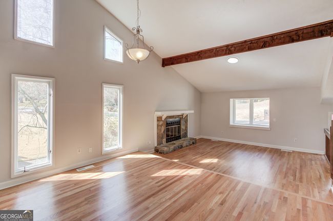 5284 Silver Creek Dr Sw, House other with 4 bedrooms, 5 bathrooms and null parking in Lilburn GA | Image 8