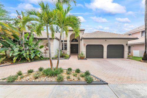 1522 Nw 182nd Way, Pembroke Pines, FL, 33029-3091 | Card Image