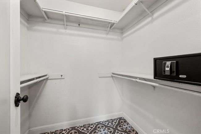 Primary Walk-in shower | Image 14