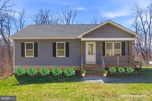 210 Gayles Ln, FRONT ROYAL, VA, 22630-7558 | Card Image