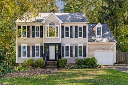 2 Downing Ridge Ct, Greensboro, NC, 27407-5842 | Card Image