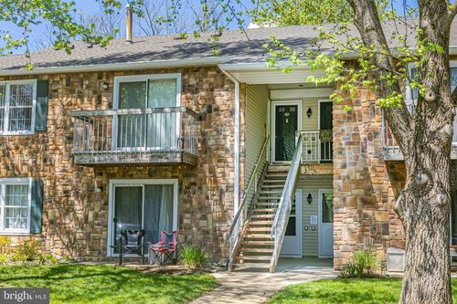56 Barberry Ct, LAWRENCE, NJ, 08648-4821 | Card Image