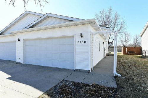 2730 35th Avenue S, Fargo, ND, 58104 | Card Image