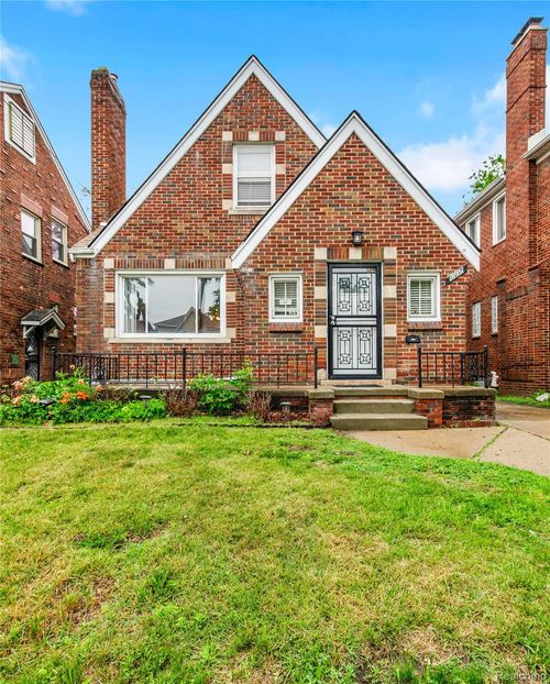 18951 Santa Rosa Dr, Detroit, MI, 48221-2248 | Card Image