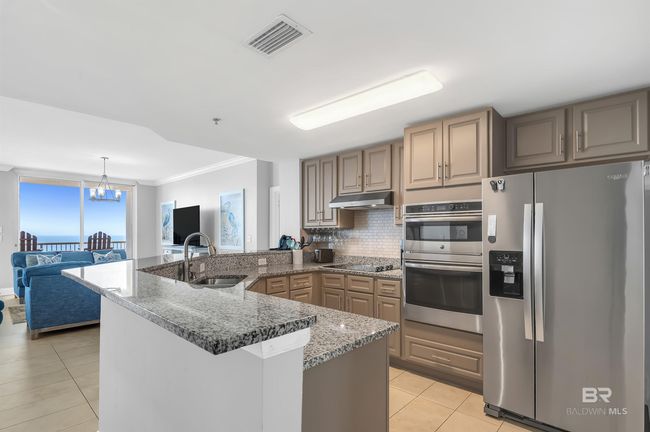 Kitchen | Image 11