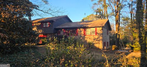 562 Greg Dr Sw, Lilburn, GA, 30047-5210 | Card Image