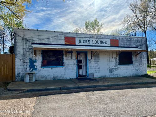 2026 Dalton St, Jackson, MS, 39204-2715 | Card Image