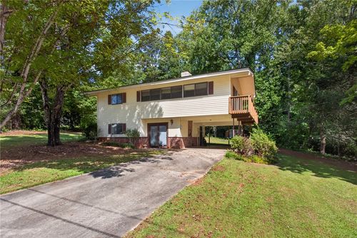 801 Longforest Dr, Seneca, SC, 29672-4857 | Card Image