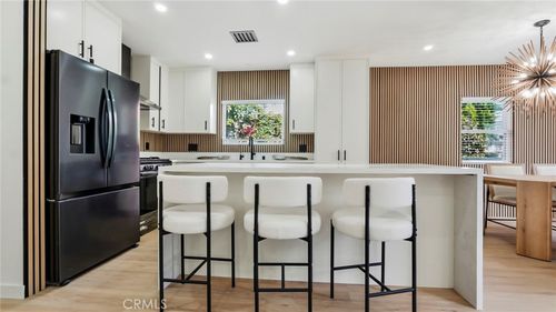 4177 Fair Ave, North Hollywood, CA, 91602-3324 | Card Image