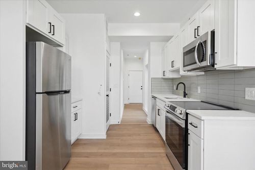 apt-3r-724 S 4th St, Philadelphia, PA, 19147-3119 | Card Image