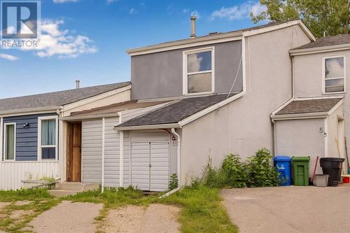 55 Penworth Close Se, Calgary, AB, T2A5N4 | Card Image