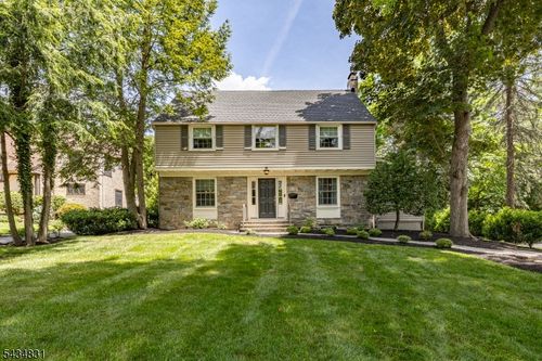 200 Wychwood Rd, Westfield, NJ, 07090-1900 | Card Image