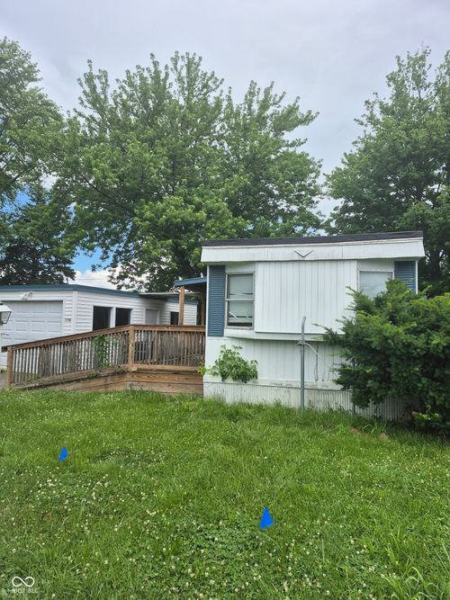 3216 Memorial Dr N, Elwood, IN, 46036-8332 | Card Image