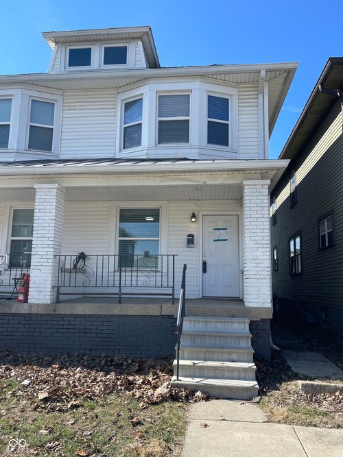 12 Randolph St, Indianapolis, IN, 46201-3826 | Card Image