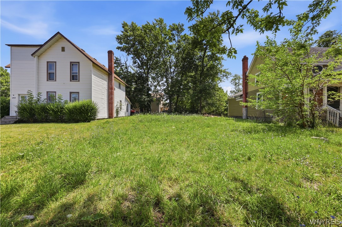 Land in Lockport City