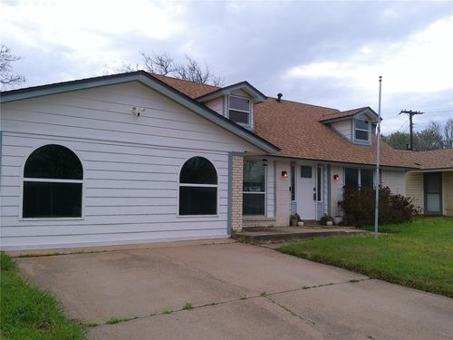 14843 Green Valley Dr, Balch Springs, TX, 75180-2507 | Card Image