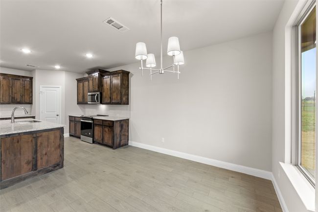 201 Read Ranch-Dining Room-2 | Image 9