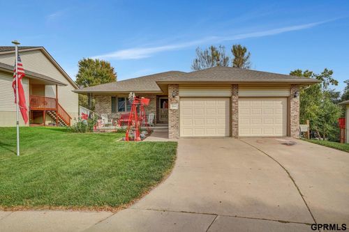 2340 Atwood Cir, Lincoln, NE, 68521-5004 | Card Image