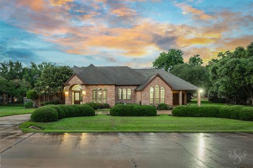 32810 Waltham Xing, Fulshear, TX, 77441-4204 | Card Image