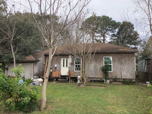 245 E Church St, Beaumont, TX, 77705-2531 | Card Image
