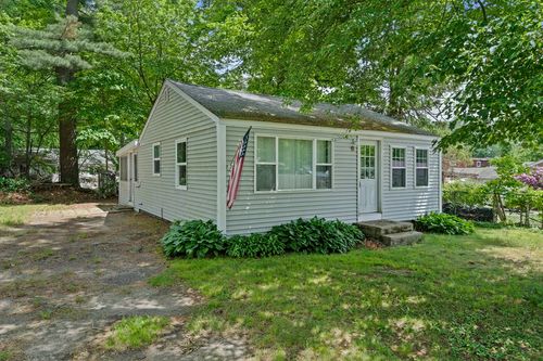 9 2nd Ave, Lakeville, MA, 02347-2325 | Card Image