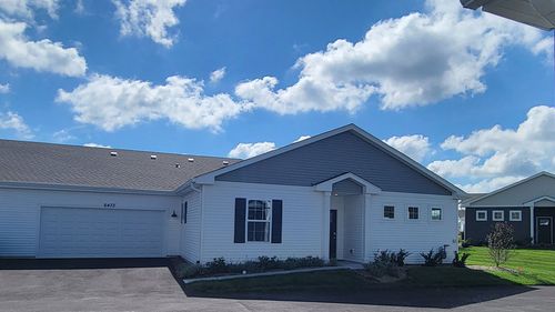 6433 Maple Glen Dr, Wonder Lake, IL, 60097-9602 | Card Image