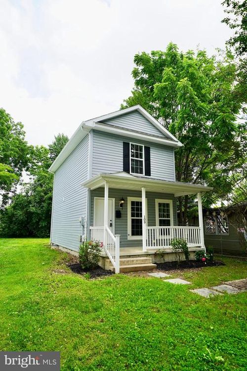 109 S Queen St, DOVER, DE, 19904-3257 | Card Image