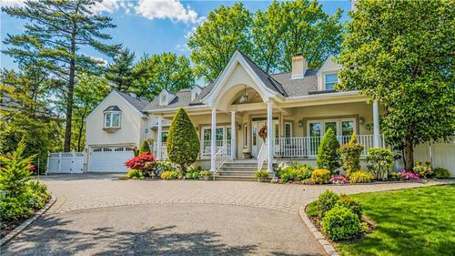 26 Highpoint Rd, Staten Island, NY, 10304-1309 | Card Image