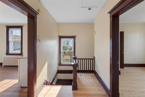 apt-2-226 Glen Cove Ave, Glen Cove, NY, 11542-4192 | Card Image