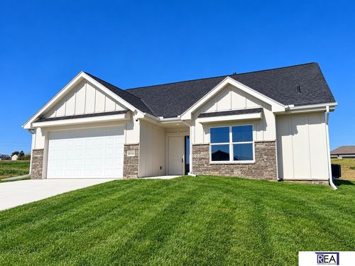 8910 Reed St, Papillion, NE, 68046-5116 | Card Image
