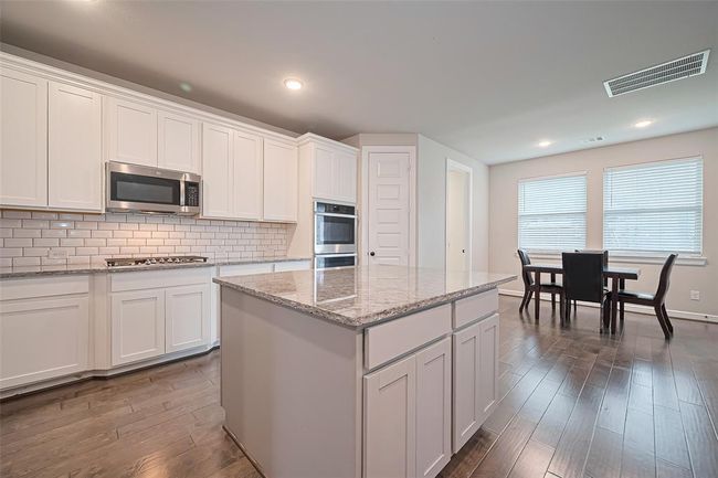 11810 White Flint Ln, House other with 6 bedrooms, 4 bathrooms and 2 parking in Cypress TX | Image 10