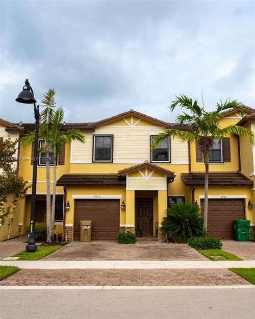 4715 Caspian Way, Davie, FL, 33314-4475 | Card Image