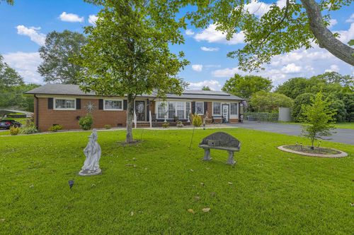 208 Kenneth Dr, Boiling Springs, SC, 29316-5321 | Card Image