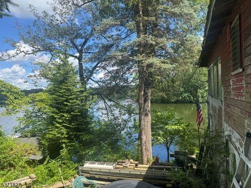 151 Pine Tree Rd, Bloomingdale, NJ, 07403-1406 | Card Image