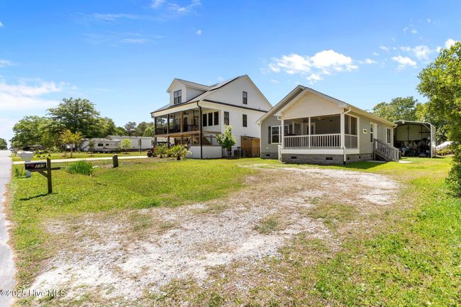 233 Ne 70 Th St, House other with 3 bedrooms, 2 bathrooms and null parking in Oak Island NC | Image 34